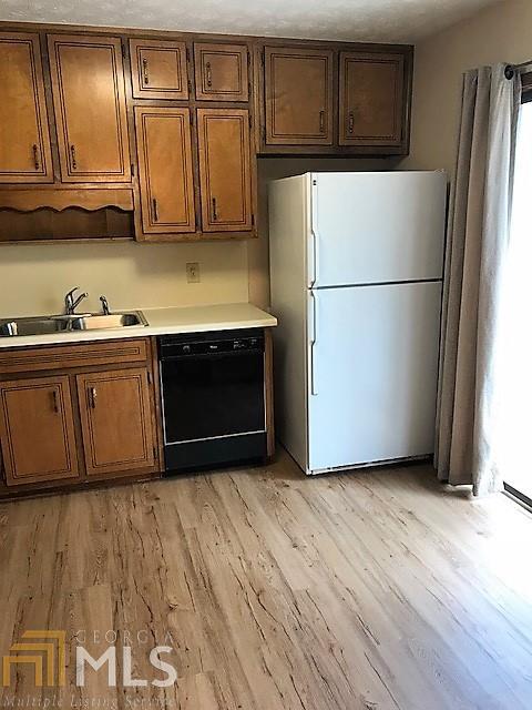 145 Lakeside Dr, Covington, GA 30016 photo 7