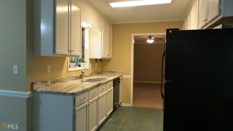 218 Smithfield Rd, Dublin, GA 31021 photo 6