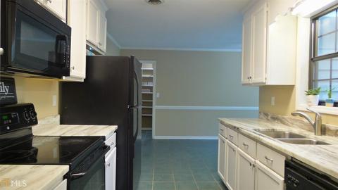 218 Smithfield Rd, Dublin, GA 31021 photo 2