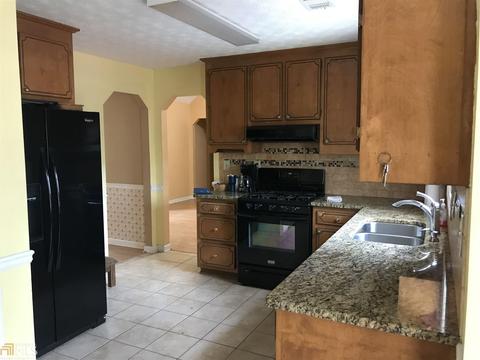 90 Oak Ridge Ct, Covington, GA 30016 photo 9