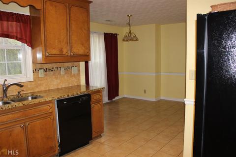 90 Oak Ridge Ct, Covington, GA 30016 photo 10