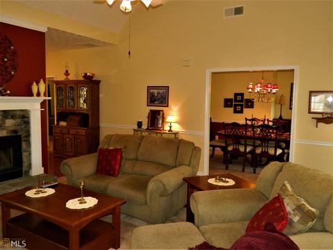 210 Mosby Creek Dr, Hampton, GA 30228 photo 6