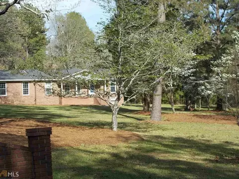 399 E Colonial Dr, Macon, GA 31211 photo 5