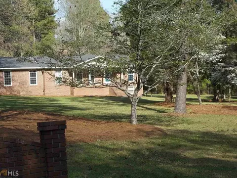 399 E Colonial Dr, Macon, GA 31211 photo 4