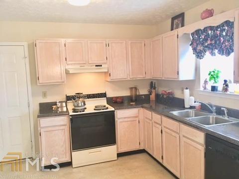 6512 Pine Bark Ct, Morrow, GA 30260 photo 8
