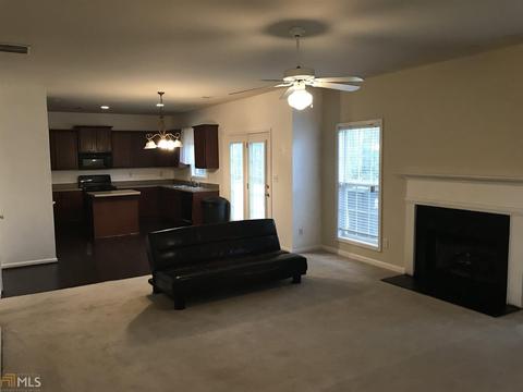 976 Maple Leaf Dr, Mcdonough, GA 30253 photo 4