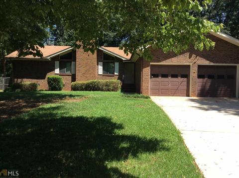 110 Wagon Wheel Dr, Rex, GA 30273 photo 1