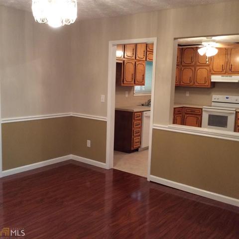 110 Wagon Wheel Dr, Rex, GA 30273 photo 8