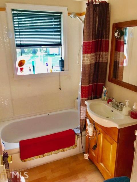 157 Johnson, Barnesville, GA 30204 photo 7
