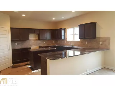 390 Silver Ridge Rd, Covington, GA 30016 photo 3