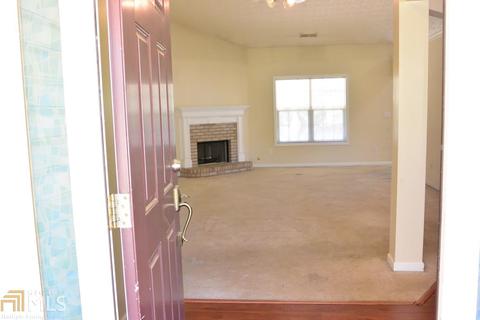 255 Queensland Ln, Covington, GA 30016 photo 4
