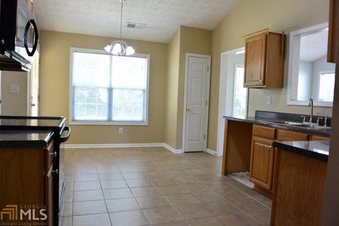 255 Queensland Ln, Covington, GA 30016 photo 12