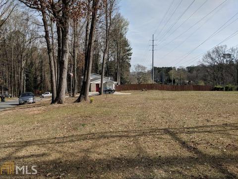 3029 Meadowood Ln, Chamblee, GA 30341 photo 12