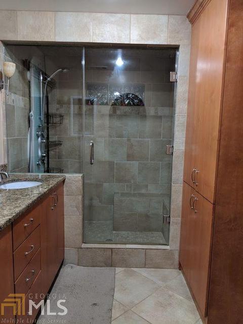 3029 Meadowood Ln, Chamblee, GA 30341 photo 7