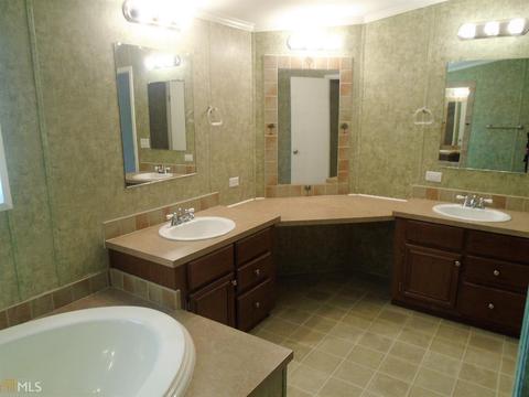 49 Mill Run Dr, Comer, GA 30629 photo 12