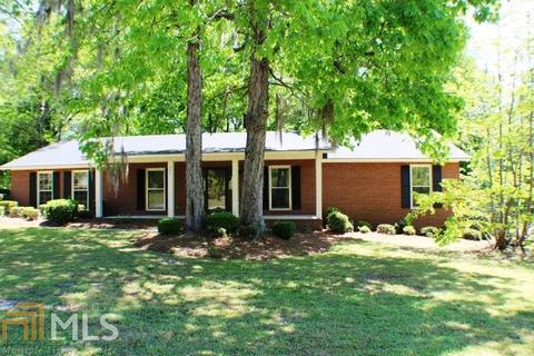 301 Regency Cir, Dublin, GA 31021 photo 3