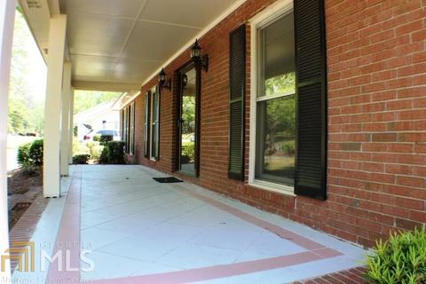 301 Regency Cir, Dublin, GA 31021 photo 4