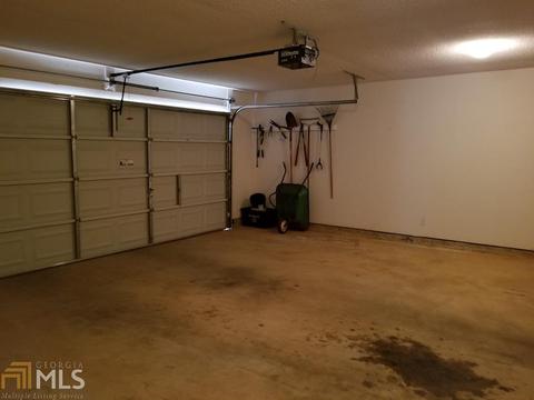 151 Pineview Dr, Forsyth, GA 31029 photo 11