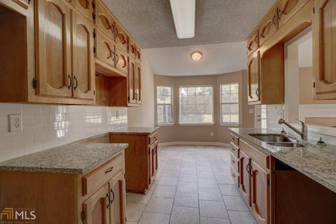 3438 Moore Dr, Rex, GA 30273 photo 7