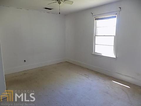 114 Pine Cir, Lagrange, GA 30240 photo 6