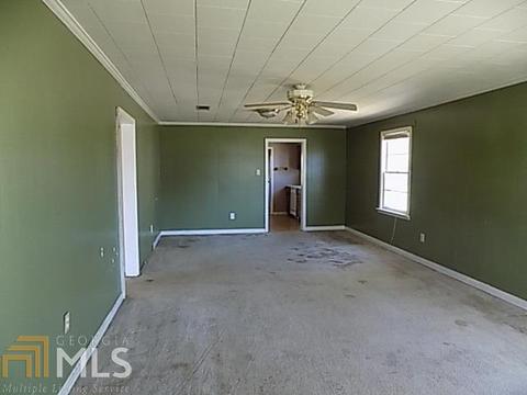 114 Pine Cir, Lagrange, GA 30240 photo 3