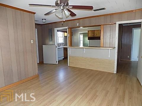 114 Pine Cir, Lagrange, GA 30240 photo 4