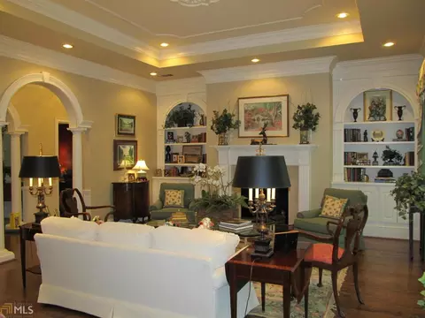 210 Lakeshore Dr, Lagrange, GA 30240 photo 2