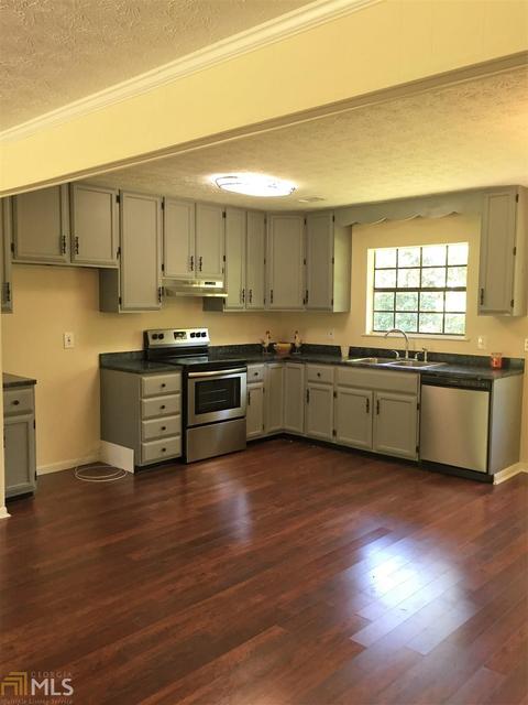 1 Reed Dr, Lagrange, GA 30240 photo 4