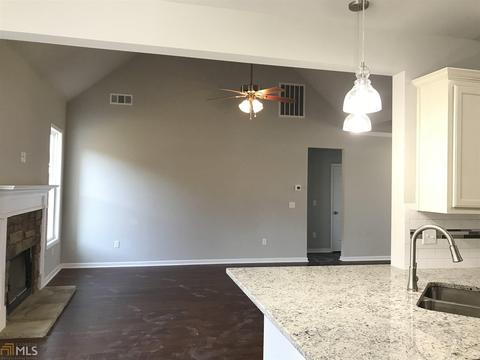 210 N Pointe Dr, Lagrange, GA 30241 photo 11