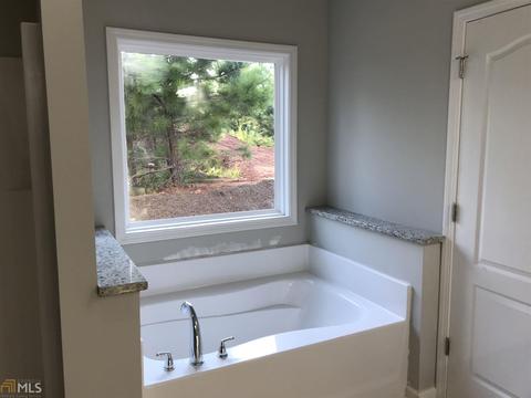 210 N Pointe Dr, Lagrange, GA 30241 photo 17