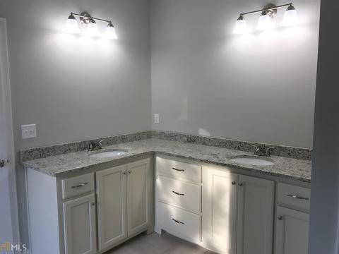210 N Pointe Dr, Lagrange, GA 30241 photo 15