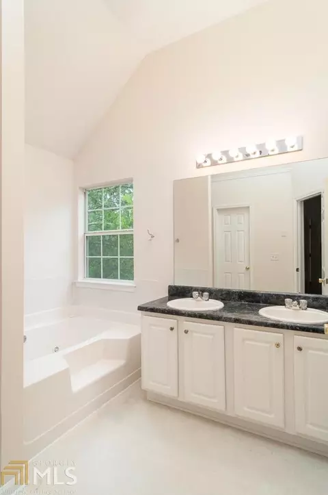1064 Field Vw, Mcdonough, GA 30253 photo 13