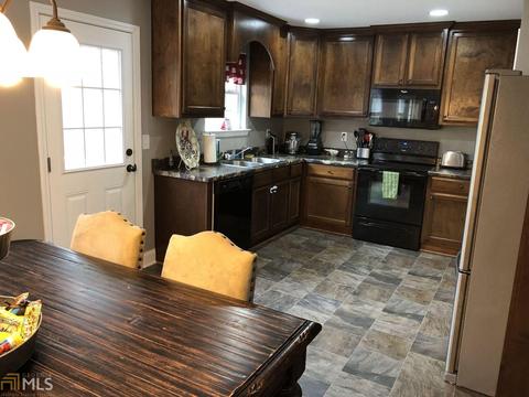 3306 Bluffton Dr, Gainesville, GA 30507 photo 6