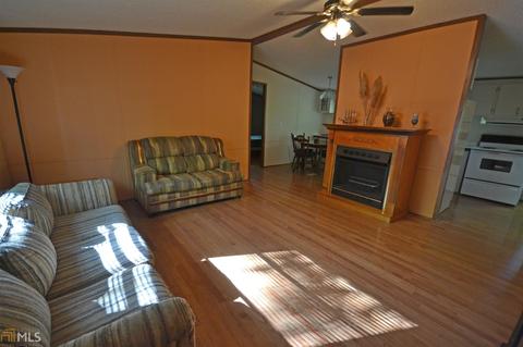 456 Cardinal Ln, Toccoa, GA 30577 photo 2