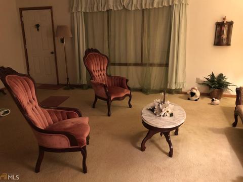 211 Orchard Rd, Rex, GA 30273 photo 9