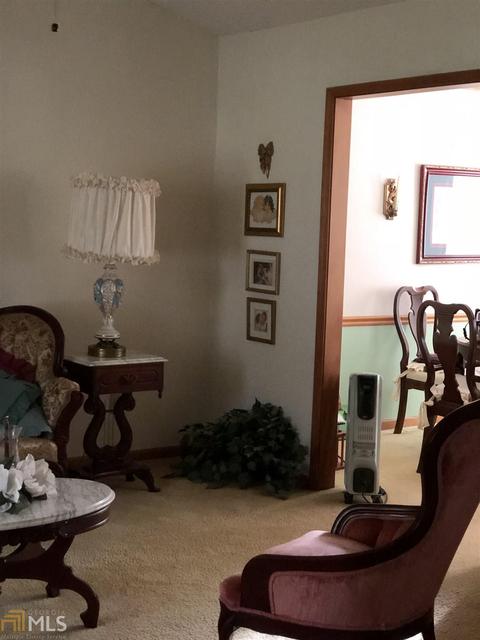 211 Orchard Rd, Rex, GA 30273 photo 5
