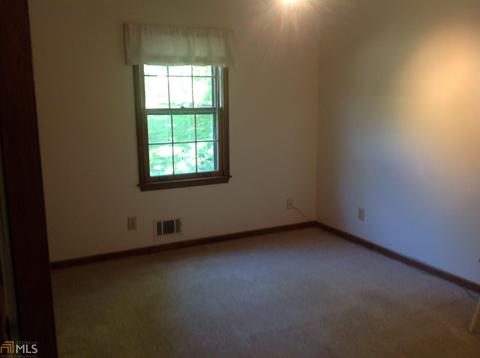 228 Farmbrook Pkwy, Stockbridge, GA 30281 photo 13