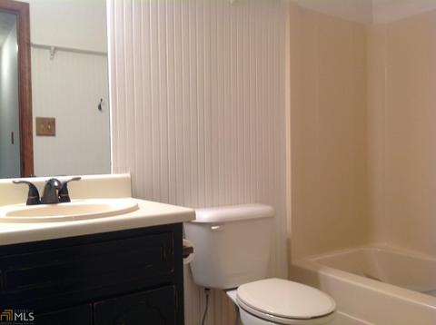 228 Farmbrook Pkwy, Stockbridge, GA 30281 photo 12