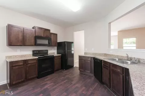 105 Ashley Trce, Covington, GA 30016 photo 3