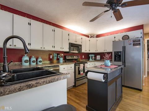 1070 River Bluff Dr, Winder, GA 30680 photo 16
