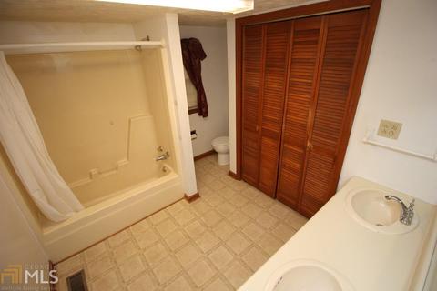 116 E Meadow Way Dr, Lagrange, GA 30240 photo 8