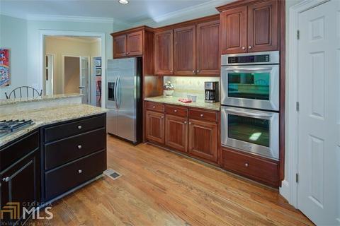 5880 Ettington Dr, Suwanee, GA 30024 photo 9