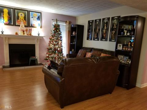6443 Pinebark Way, Morrow, GA 30260 photo 4