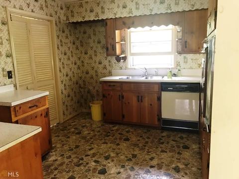 328 Walnut St, Cornelia, GA 30531 photo 6