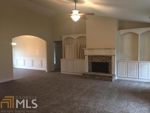 71 Cooper Ct, Statham, GA 30666 photo 2