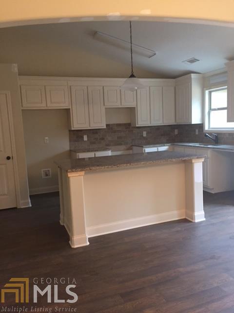 71 Cooper Ct, Statham, GA 30666 photo 5