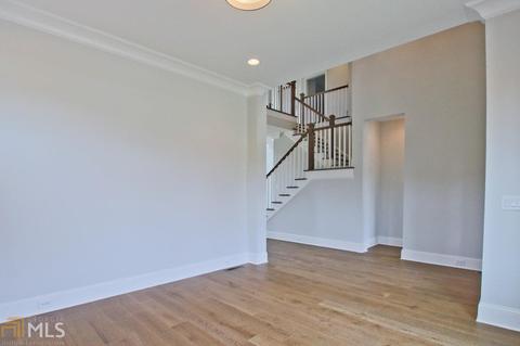 5805 Read Rd, Suwanee, GA 30024 photo 9