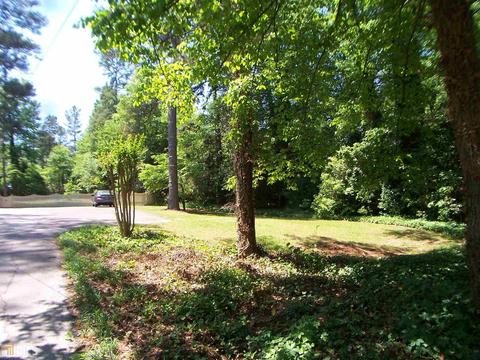 823 Piney Woods Dr, Lagrange, GA 30240 photo 6