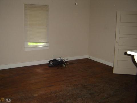 18 Lower St, Valley, AL 36854 photo 7