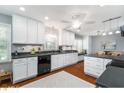 1740 Beverly Woods Ct, Chamblee, GA 30341 photo 9
